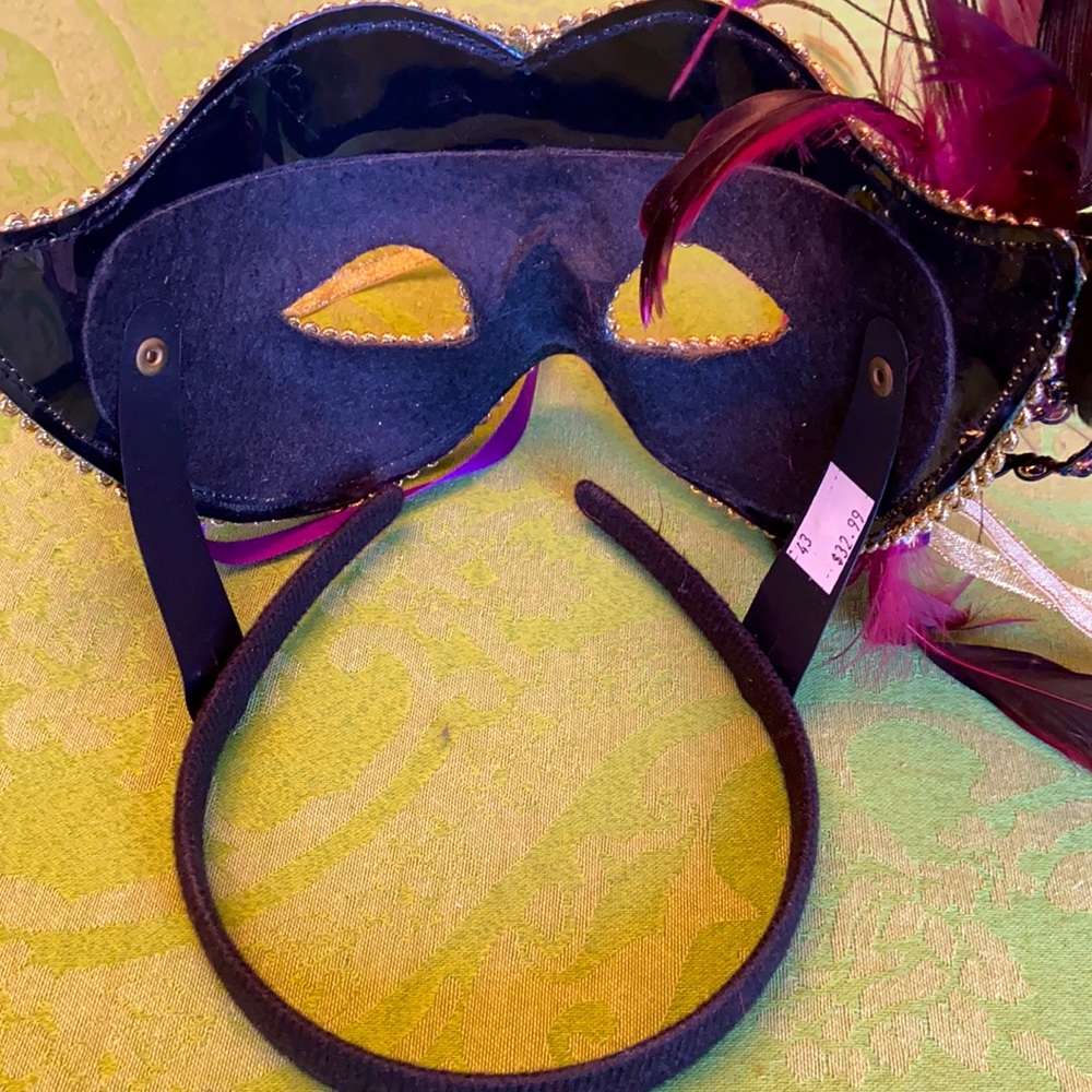 Masquerade Mask - Picture 5 of 6